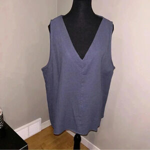 Suzanne Betro Basic V-Neck Tank